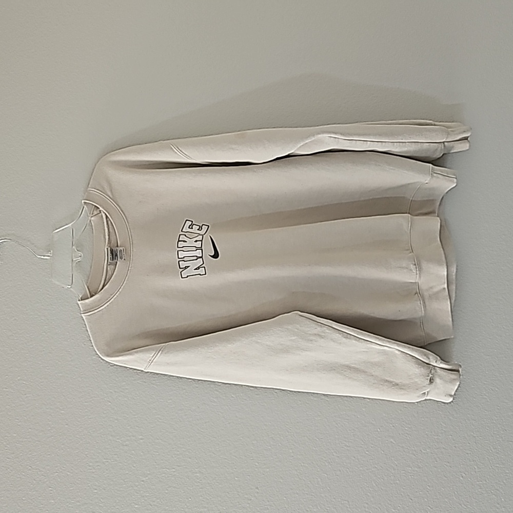 Nike sweatshirt
